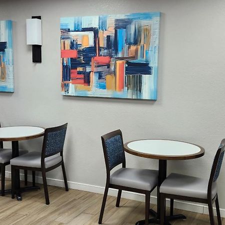 Quality Inn North Yellow Tavern Extérieur photo