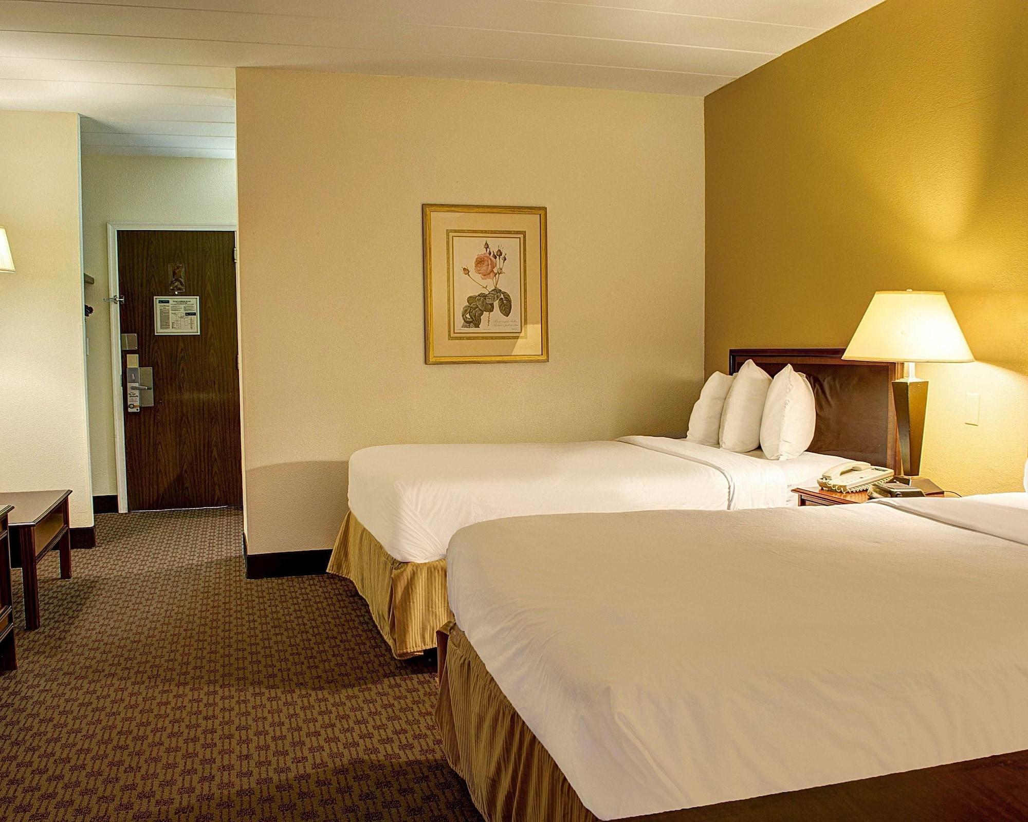 Quality Inn North Yellow Tavern Extérieur photo