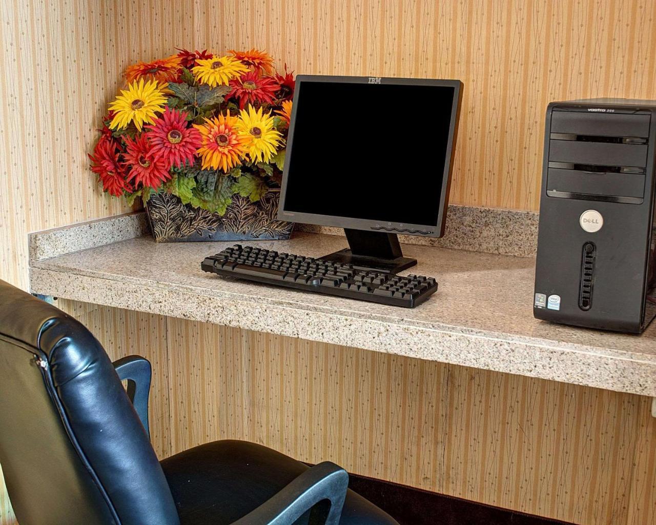 Quality Inn North Yellow Tavern Extérieur photo