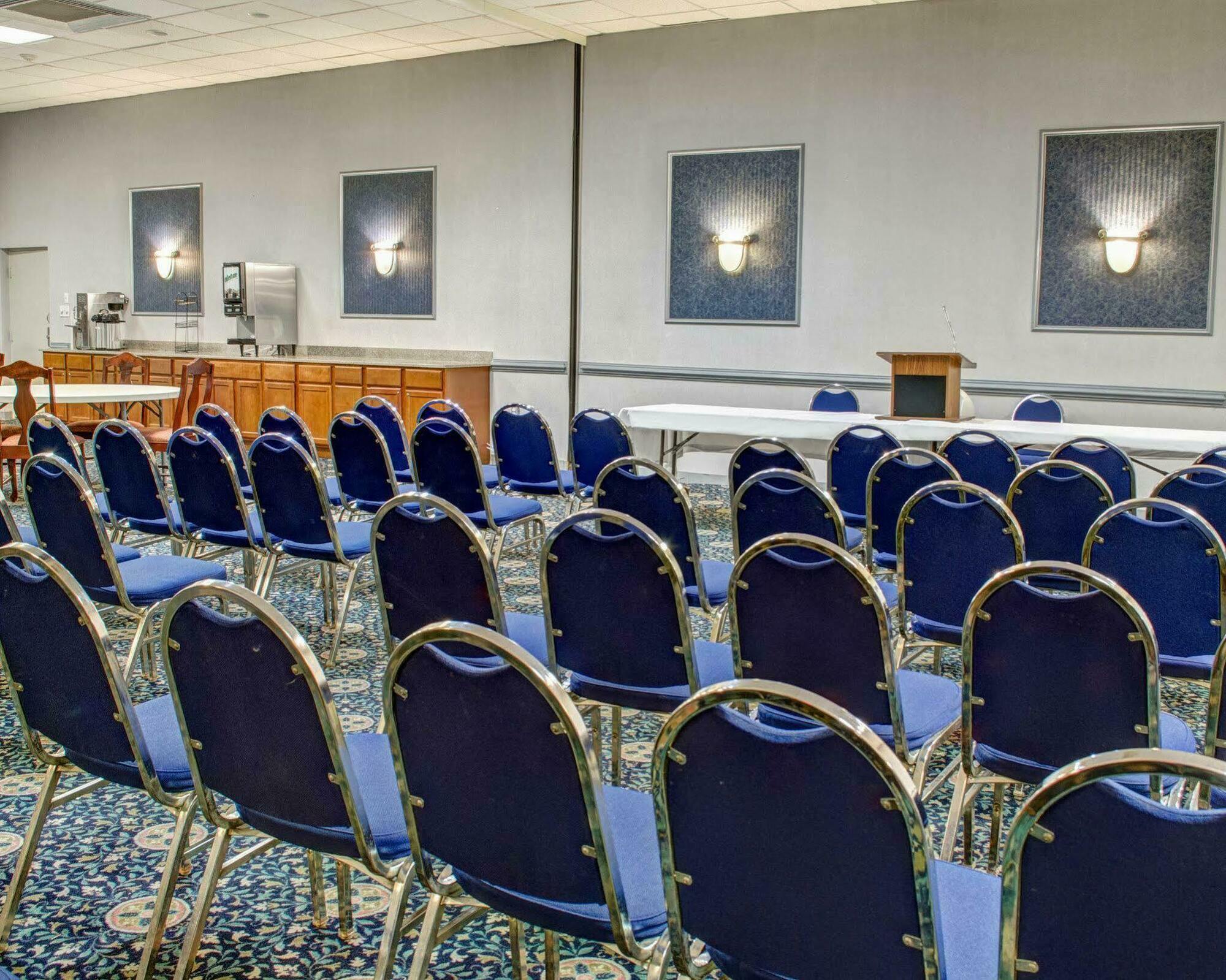 Quality Inn North Yellow Tavern Extérieur photo