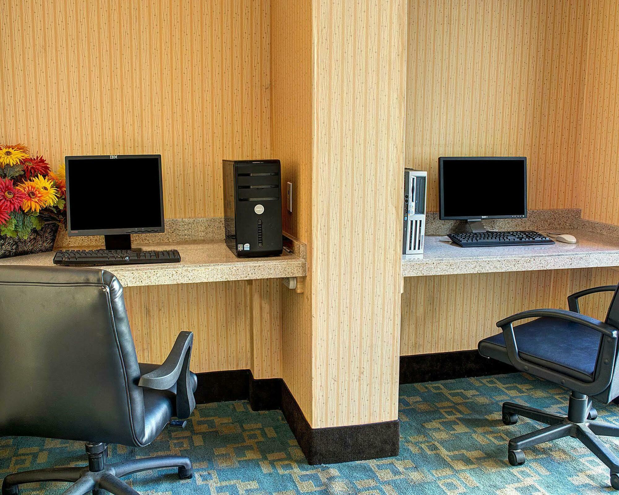 Quality Inn North Yellow Tavern Extérieur photo